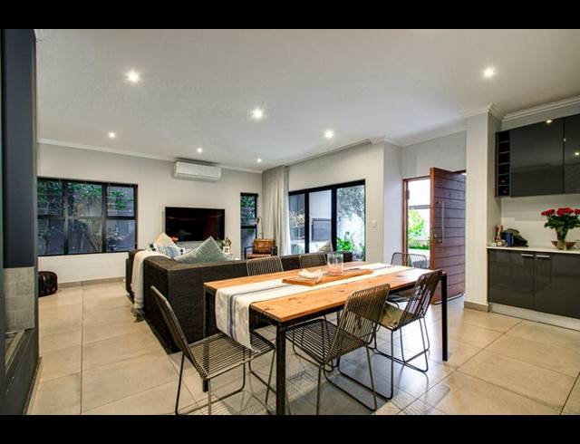 4 BEDROOM PROPERTY TO RENT IN BRYANSTON